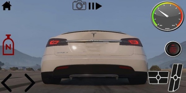 驱动特斯拉漂移模拟器