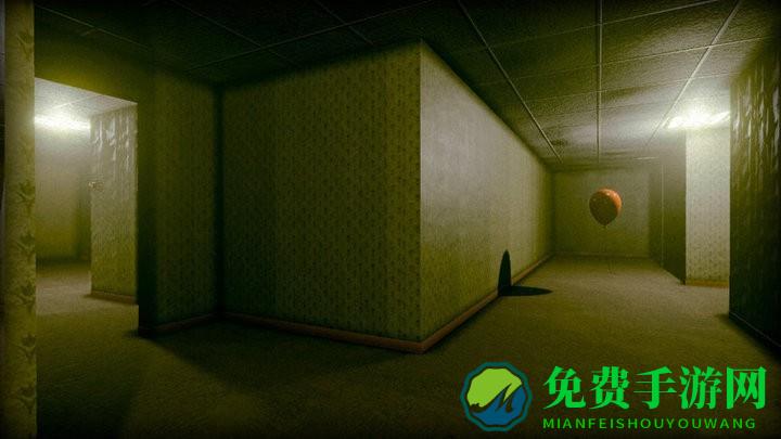 恐怖警笛头怪物逃生游戏