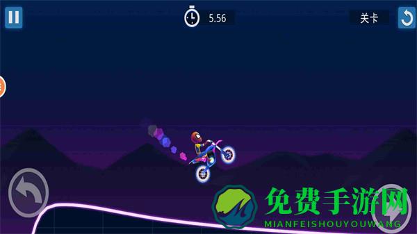 蜘蛛虾摩托特技驾驶